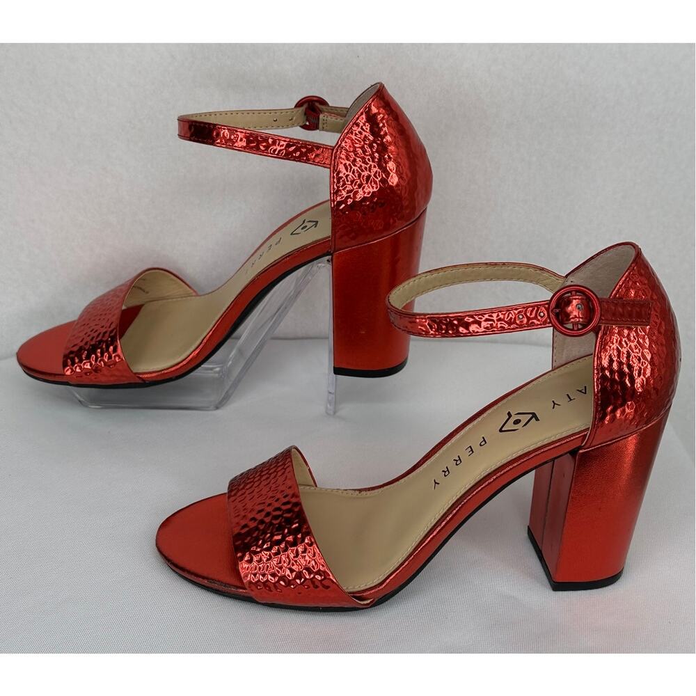 Katy Perry The Liz Red Hammered Emboss Shiny Ankle Strap Sandals 7M - Picture 3 of 8